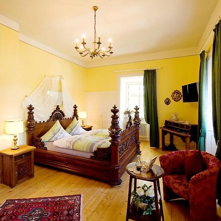 Schlosshotelgedern Esterno foto