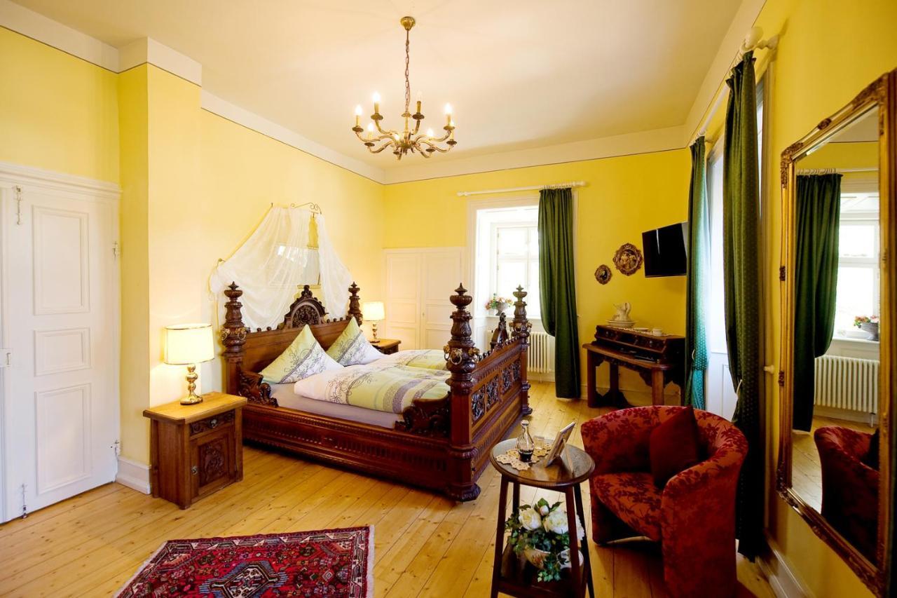 Schlosshotelgedern Esterno foto
