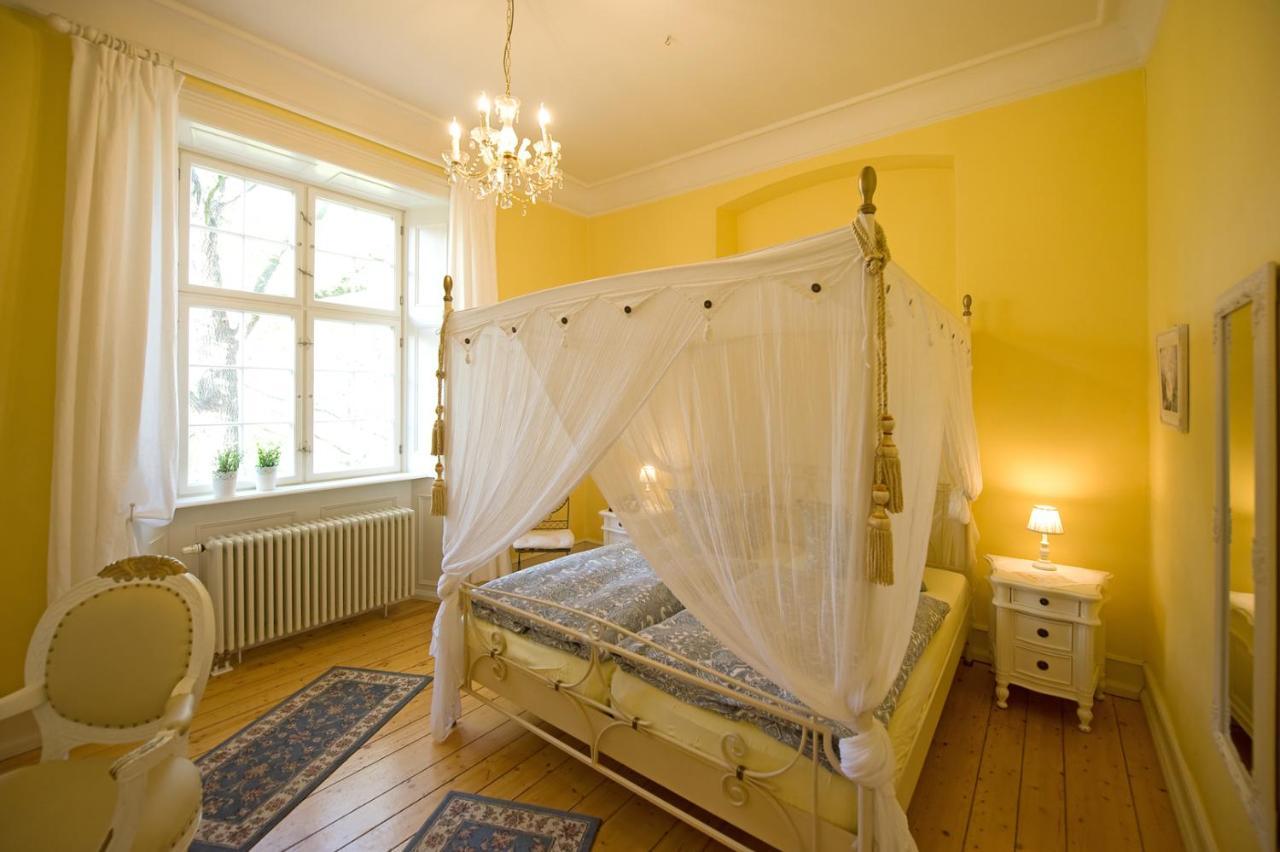 Schlosshotelgedern Esterno foto
