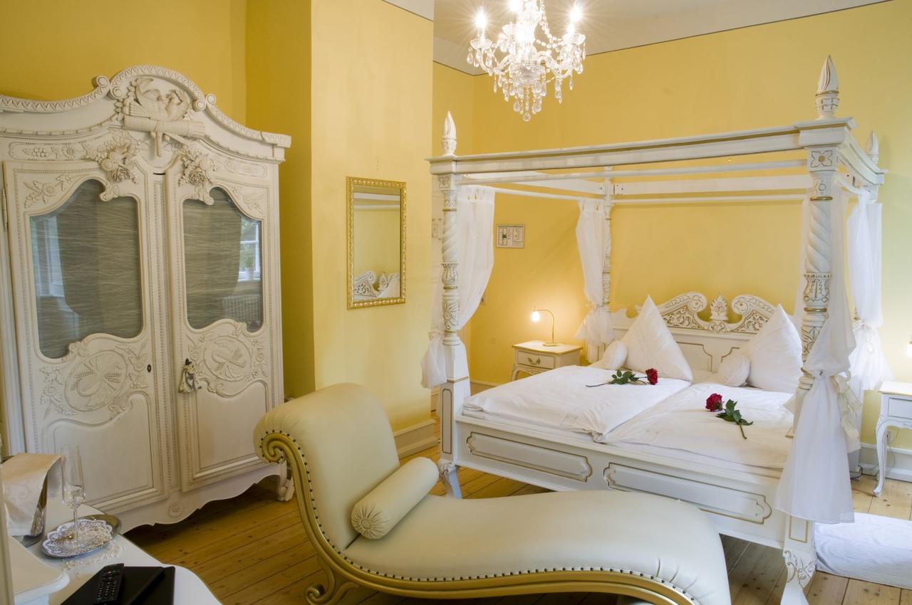 Schlosshotelgedern Esterno foto